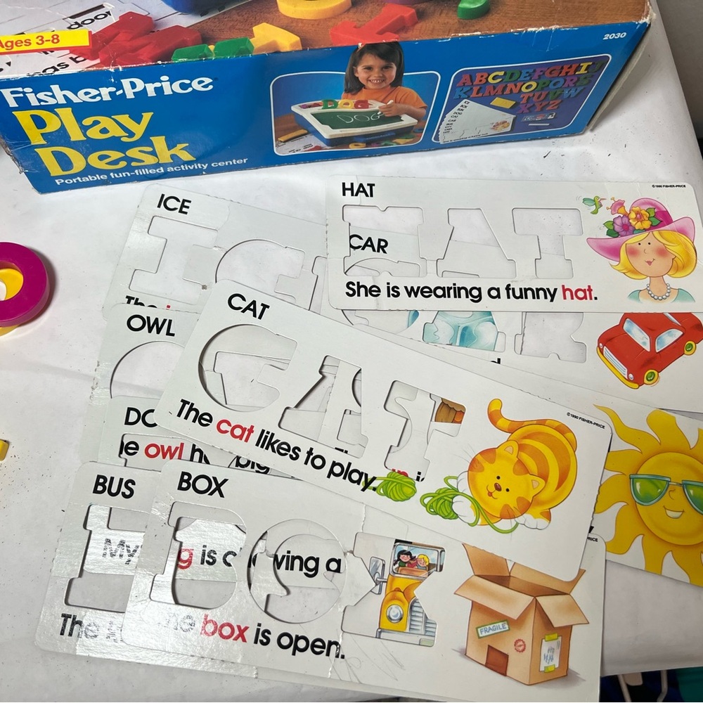 Vintage Fisher-Price Play Desk 1992 - Picture 2 of 4